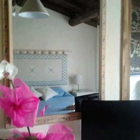 Domus Maria Pensión *